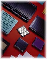 Bare Die/CSP trays for handling and shipping microelectronic devices
